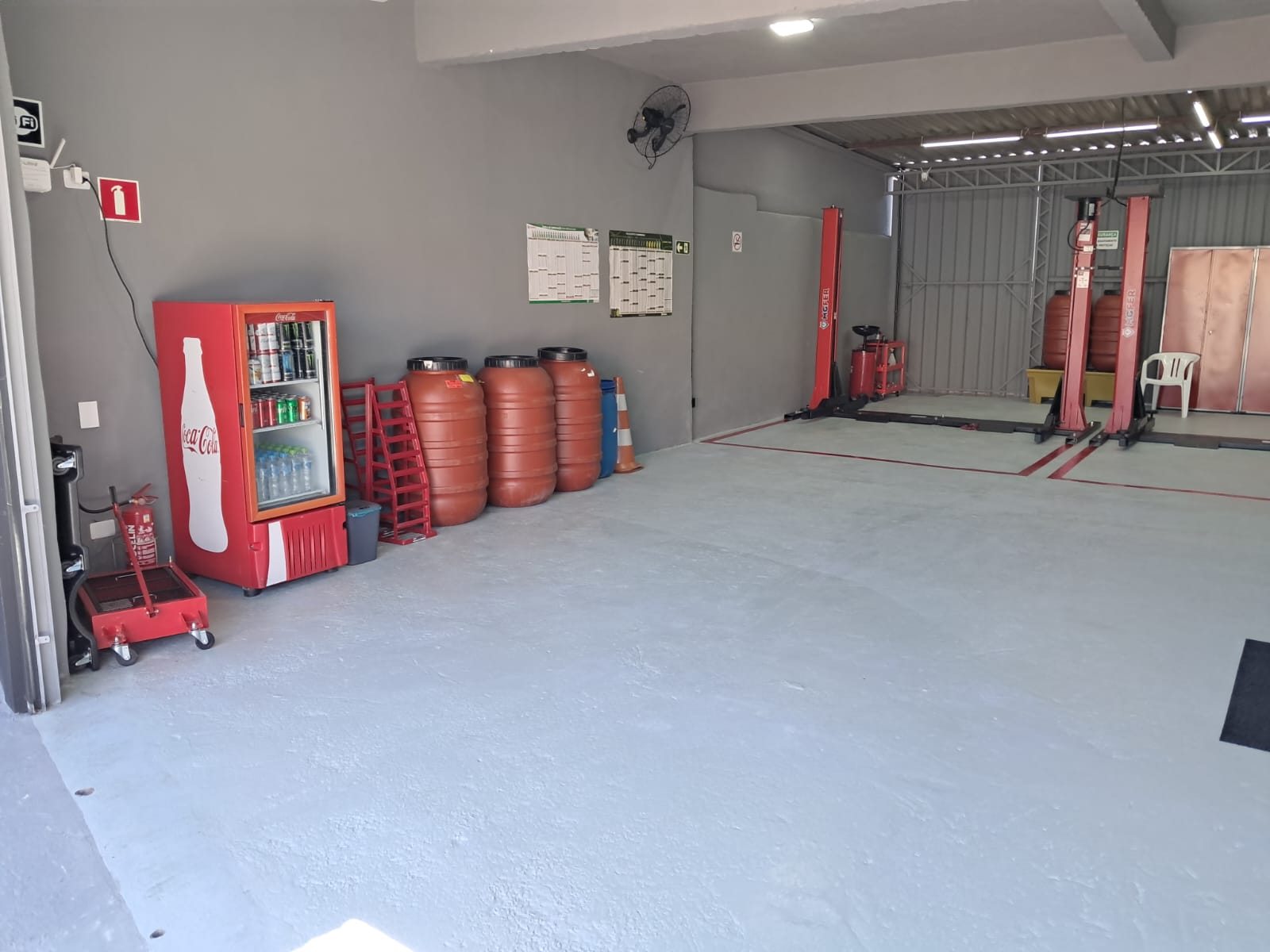 Box de atendimento limpo da Dom Oil Express